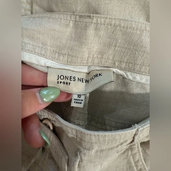 Women’s Linen Capri Pant​​​ - Picture 7 of 7